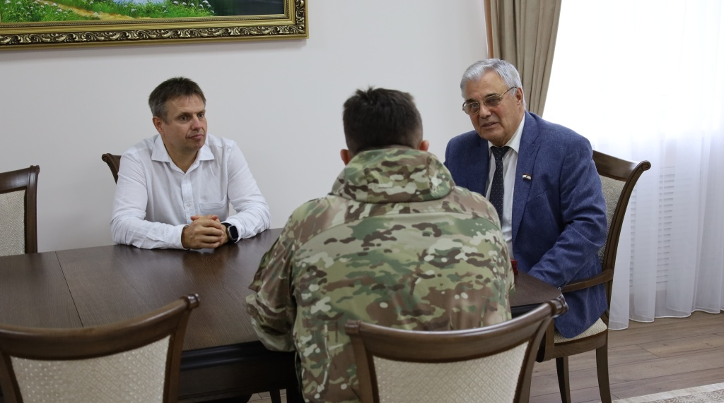 Владимир Чибиркин – участнику специальной военной операции: «Очень ждем вашего возвращения домой с победой»