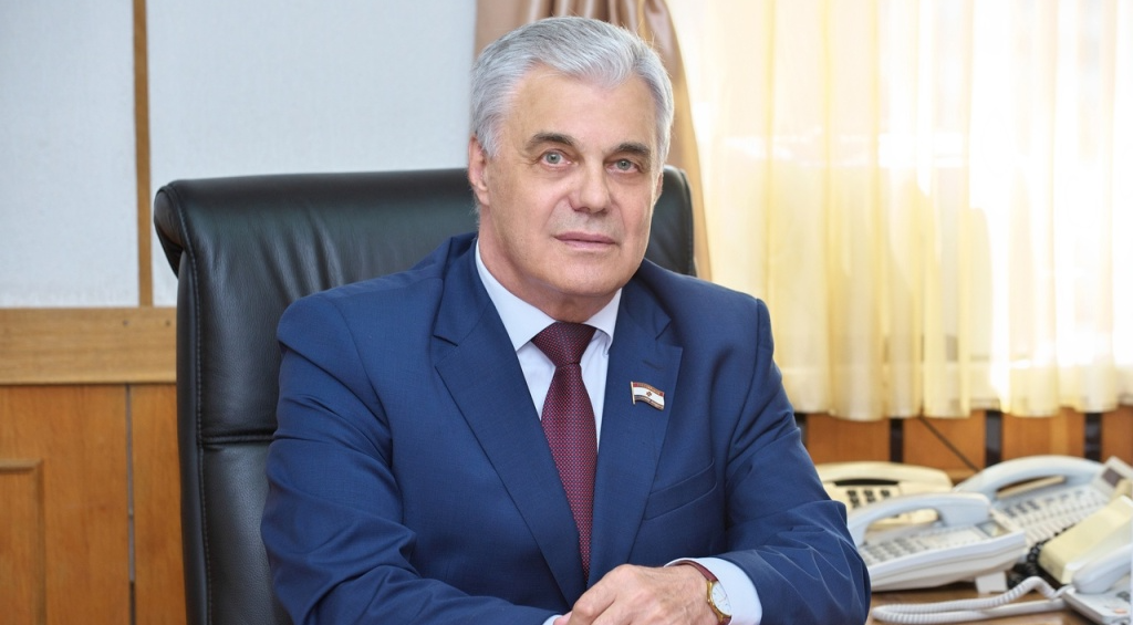 Поздравление Председателя Государственного Собрания Республики Мордовия Владимира Чибиркина с Днем отца