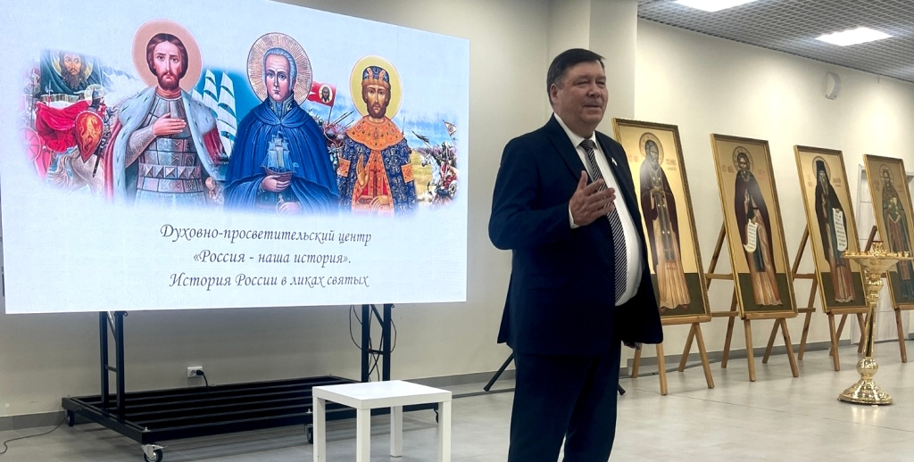 Анатолий Гулин поделился своим опытом с молодыми отцами