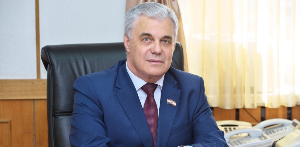 Поздравление Председателя Государственного Собрания Республики Мордовия Владимира Чибиркина с Днем учителя