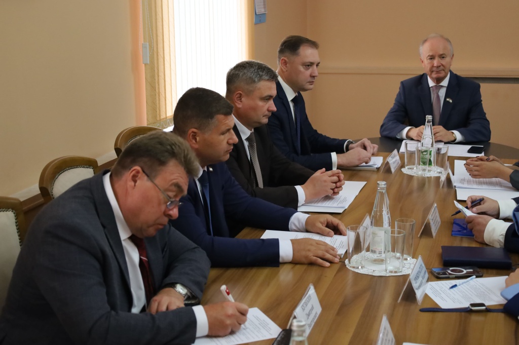 2.JPG