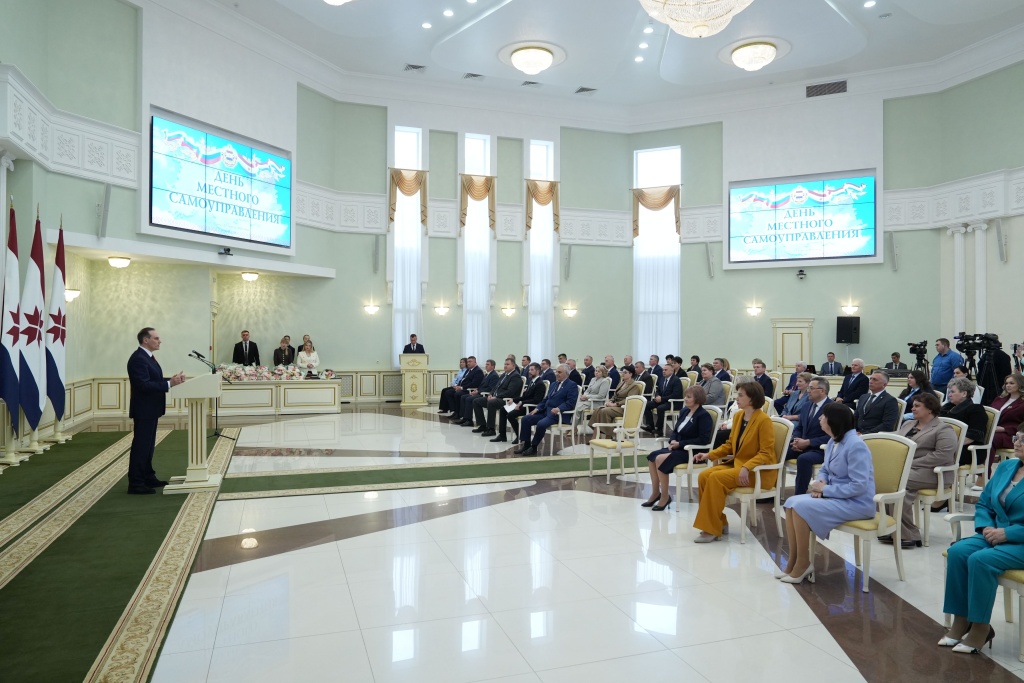 В Мордовии наградили лучших муниципальных служащих