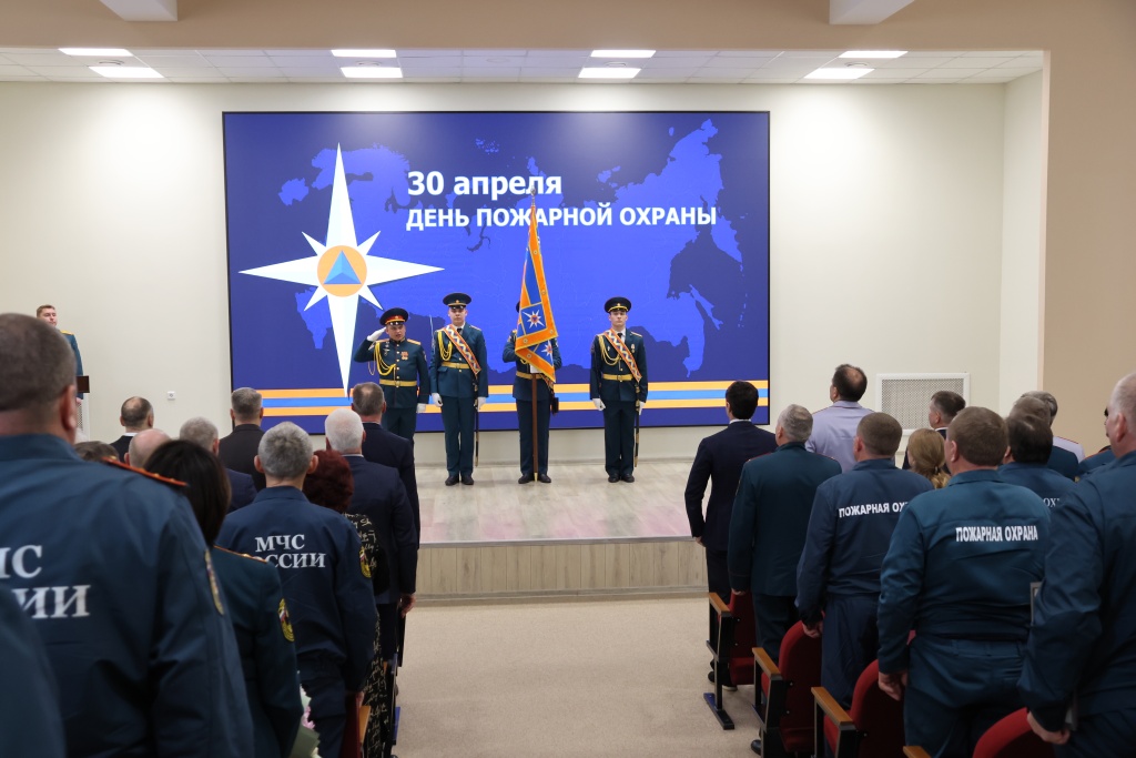  Работникам пожарной охраны вручены награды Госсобрания Мордовии