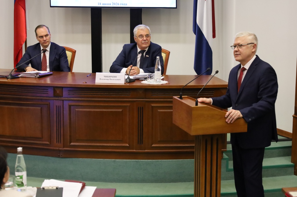  Депутат Госдумы России Василий Пискарев отмечен почетным знаком Госсобрания Мордовии за заслуги в развитии парламентаризма 